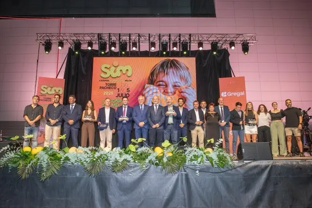 Premiados SIM en tamaño mediano