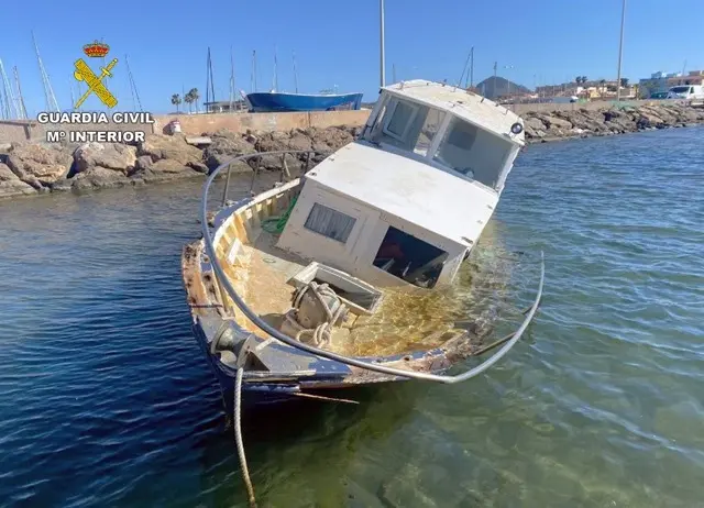 20250717 EMBARCACIONES ABANDONADAS MAR MENOR