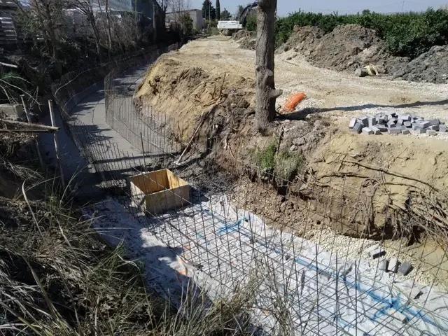 Obras hormigonado del cauce acequia Benetúcer - Huermur