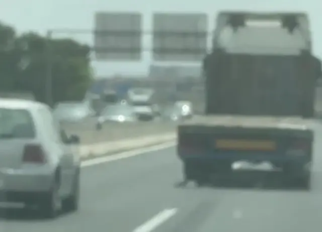 TRAFICO INVESTIGACION CAMIONERO COND TEMERARIA Y ALCOHOLEMIA A3