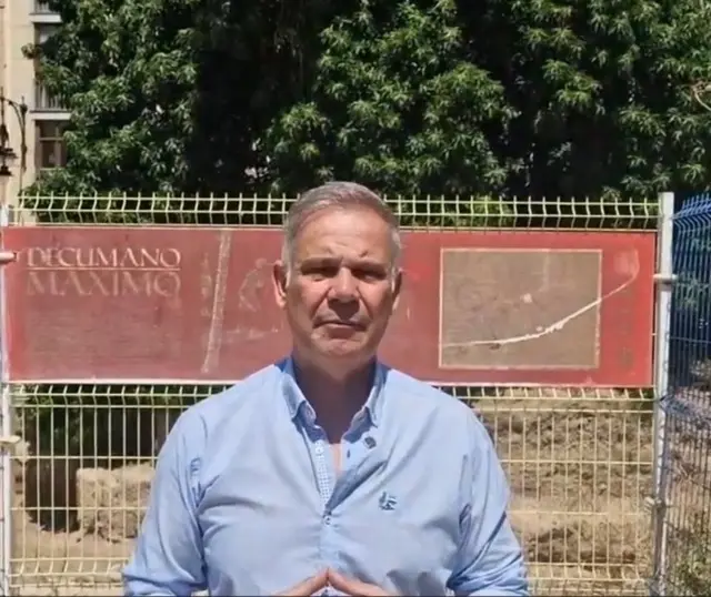 Pedro Contreras Plaza El Lago