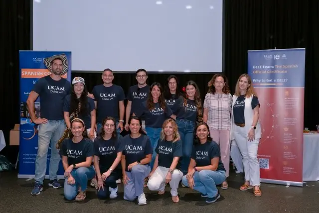 El español nos une_Equipo_UCAM Dubai