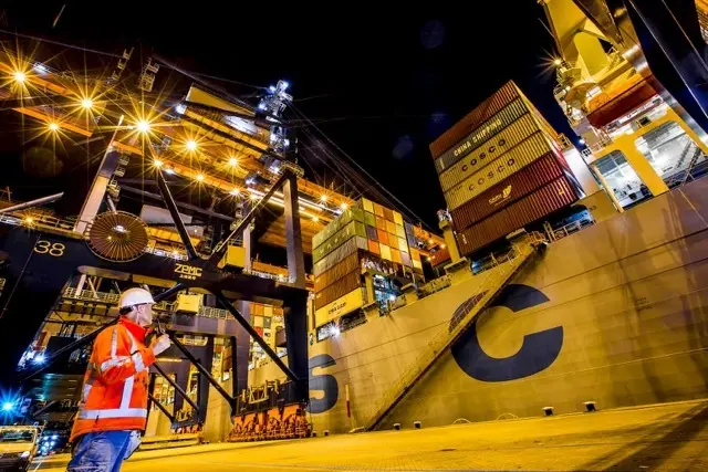 Puerto Rotterdam_mercancias_Erik Bakker