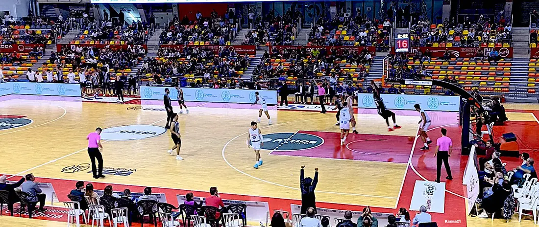 2cfa0cc0-fa98-4348-9274-13d6bcb8d927