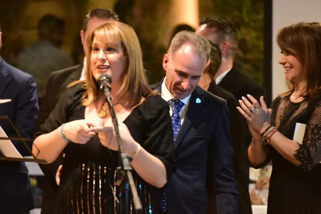 11fc164b-f91f-426f-8753-8f5bc34b707e