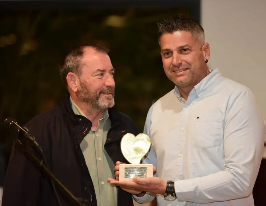 de1471a1-fc06-4783-9401-c6133bae561a