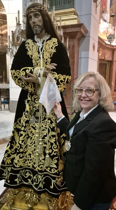 74bdaff0-99c6-40b9-a65c-2e2e8664a1f1