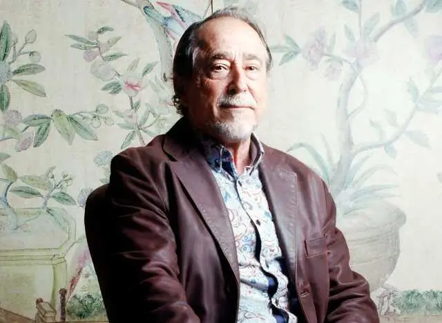 ESPLA.P.PL_.RETRATO
