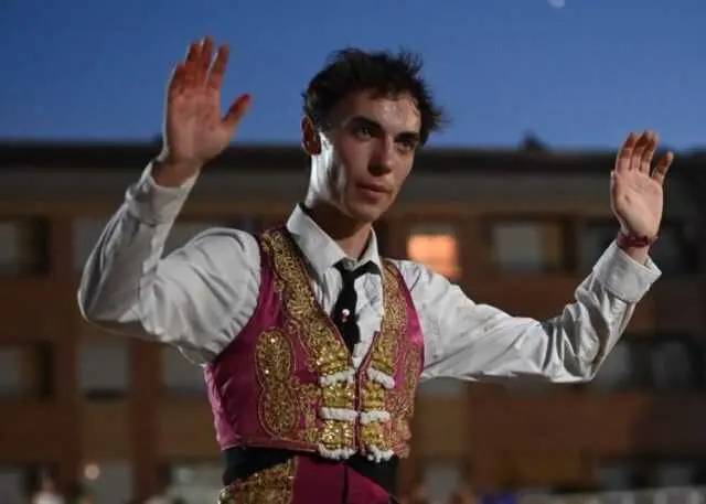 TOMAS-GONZALEZ