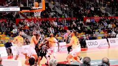 7b7433e1-da95-48d9-8705-ca04968c5c2b