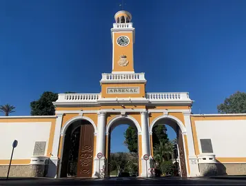 Foto puerta Arsenal 04