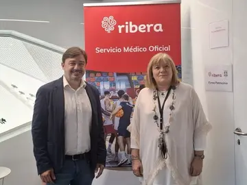 Firma patrocinio David Ayala y Amelia Álvalos