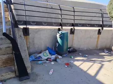 Foto Suciedad y ratas en Faro de la Curra