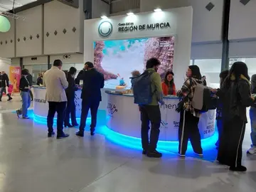 20251118 Intur 2025 en tamaño mediano