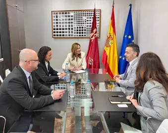 20260306DelegadosEEUU (1) en tamaño mediano