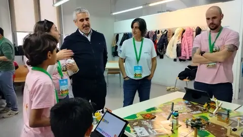 Este 2026 SABIC vuelve a participar en el proyecto educativo de robótica &ldquo;Colebora&rdquo; de la Fundación Excelem con el colegio CEIP Aljorra, cuyo equipo ha ganado el premio por &ldquo;Innovación tecnológica&rdquo;