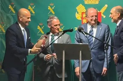 El coronel Castillo junto a Ignacio del Olmo, Tomas Martínez y el comisario Damián Romero