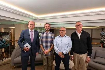 Los Podcast del Alfonso XIII- Asociación Hippocampus (Tomás Martínez, José Antonio Oliver, José Luis Alcaide y Juan Carlos García)