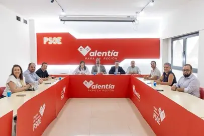 Reunión Francisco Lucas y alcaldes y alcaldesas PSOE