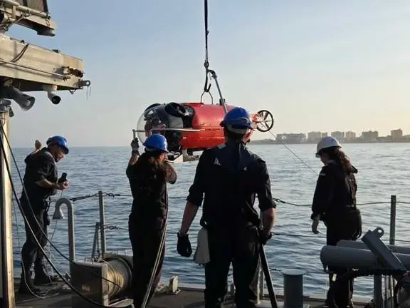 Los cazaminas &lsquo;Turia&rsquo; y &lsquo;Duero&rsquo; vigilan las infraestructuras submarinas en el mar de Alborán