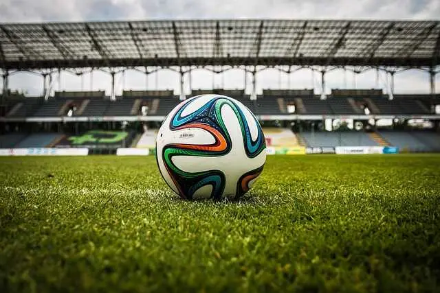 soccer-488700_640