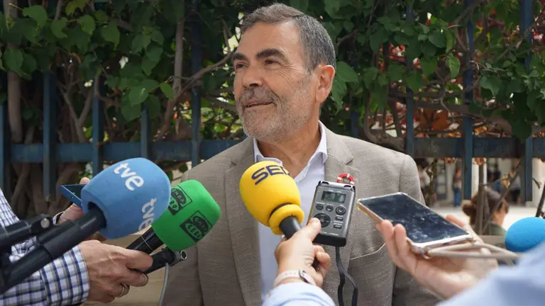 Jos&eacute; L&oacute;pez