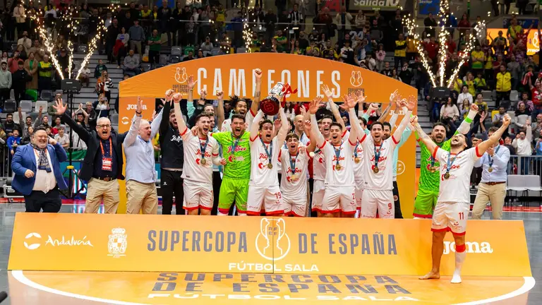 Superco campeones