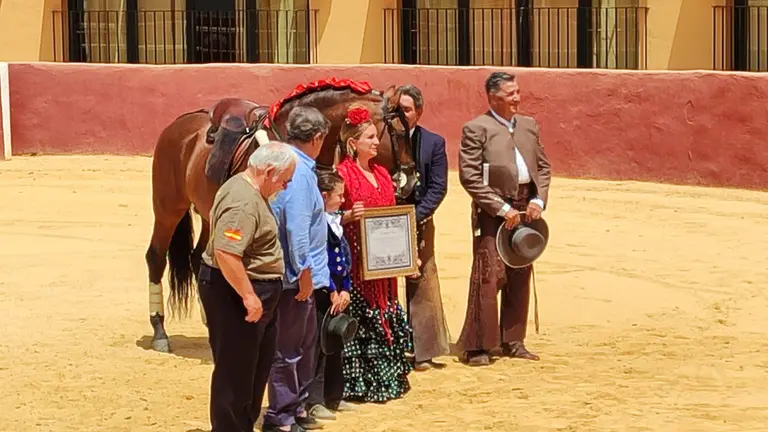 63eb3543-ae06-4648-b4dd-b33c7ab04d07