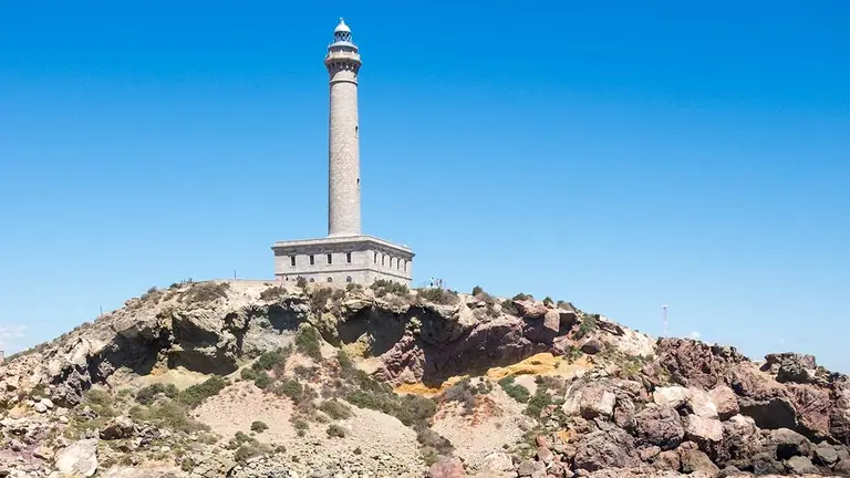Vista del faro de Cabo de Palos