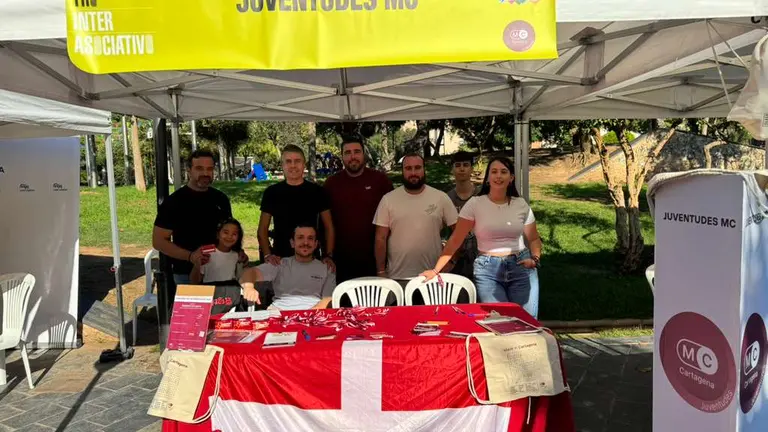 Foto Jesús Giménez Gallo. Feria inteasociativa