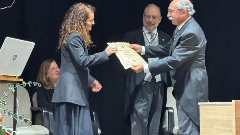 ACTO INVESTIDURA MONTSERRAT ELÍAS