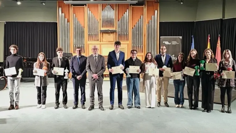 20260205 Premios extraordinarios artísticas y ESO Adultos