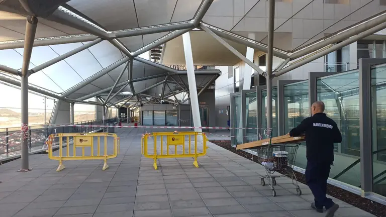 Imagnes vallado Hospital Santa Lucia