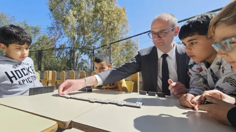 Patios dinámicos inclusivos Casa Niño Lorca