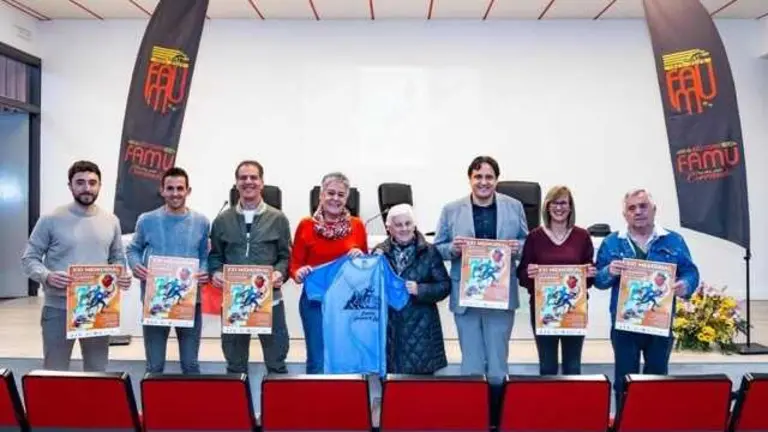 Presentacioìn XXI Media Maratoìn de Montan&THORN;a Calasparra