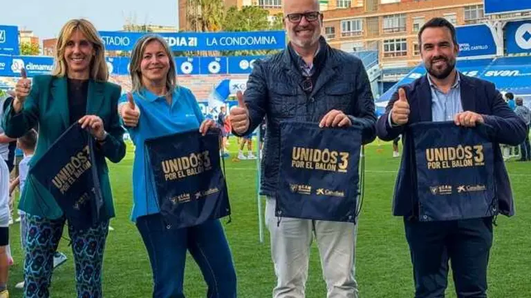 UNIDOS POR EL BALÓN 3 - FOTO DE FAMILIA