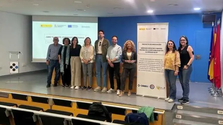 Alumnado y organizadores del proyecto