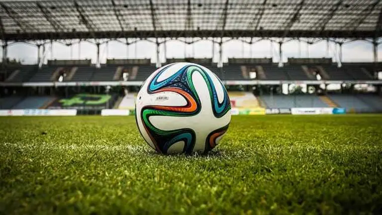 soccer-488700_640