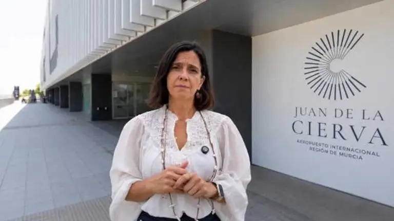 Esther Guzmán Aeropuerto