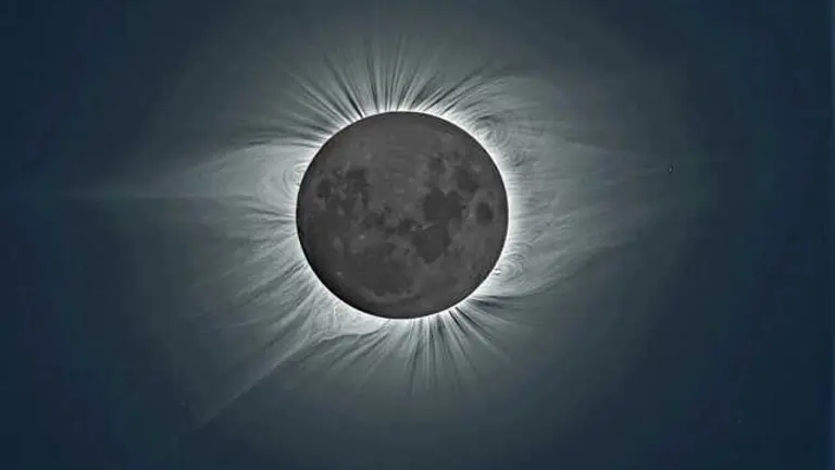 foto de Isidro Villó de un eclipse solar en Siberia en 2008