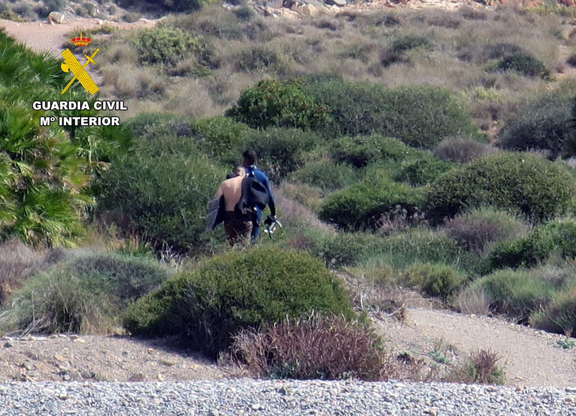 20231117 OP APULMON DETENIDOS PESCA FURTIVA CABO TIÑOSO SPN 03