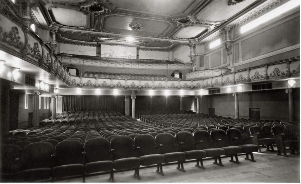 Cine Central Interior