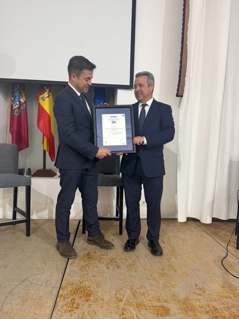 Entrega_Certificado_AENOR_Personas Mayores