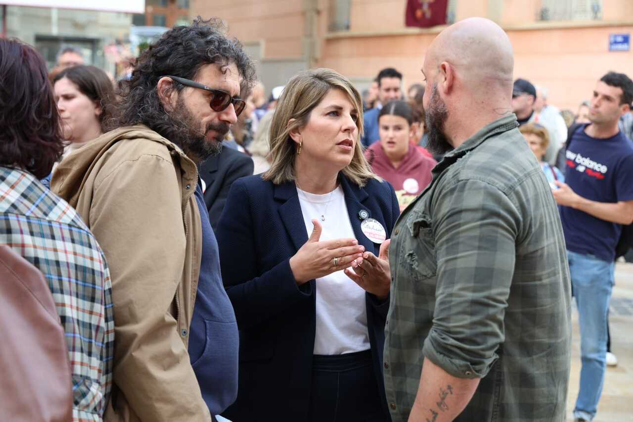 c8b7af89-9969-4fed-9671-a38c958a096b